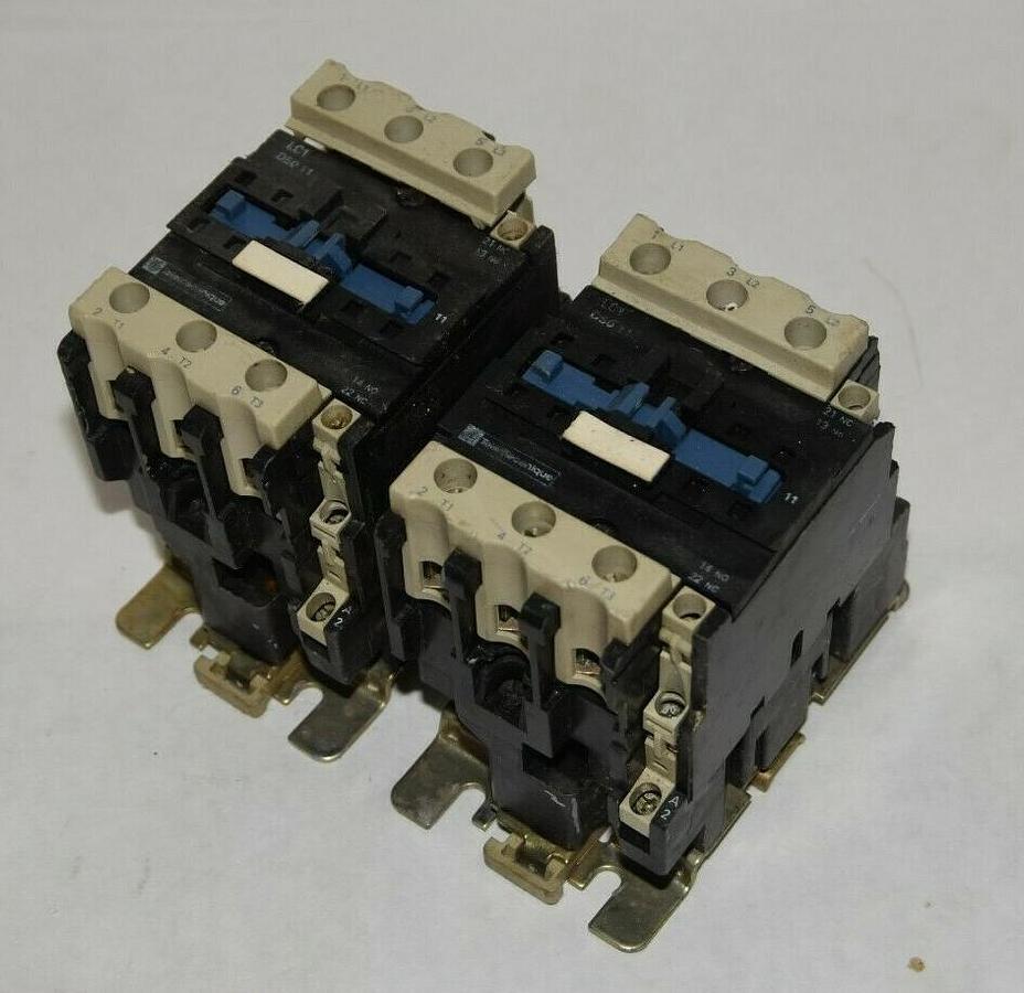 Used TELEMECANIQUE LC2D5011 120V 60Hz 80A Reversing Contactor