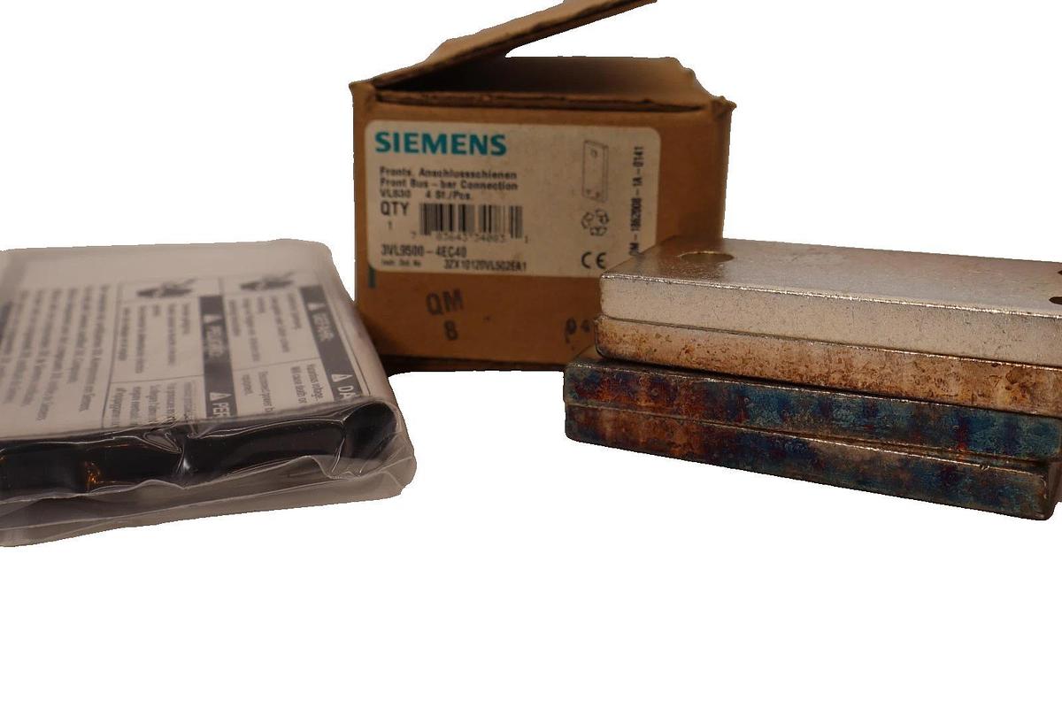 Siemens 3VL9500-4EC40 , 3VL95004EC40 Front Bus-Bar Connecton (New)
