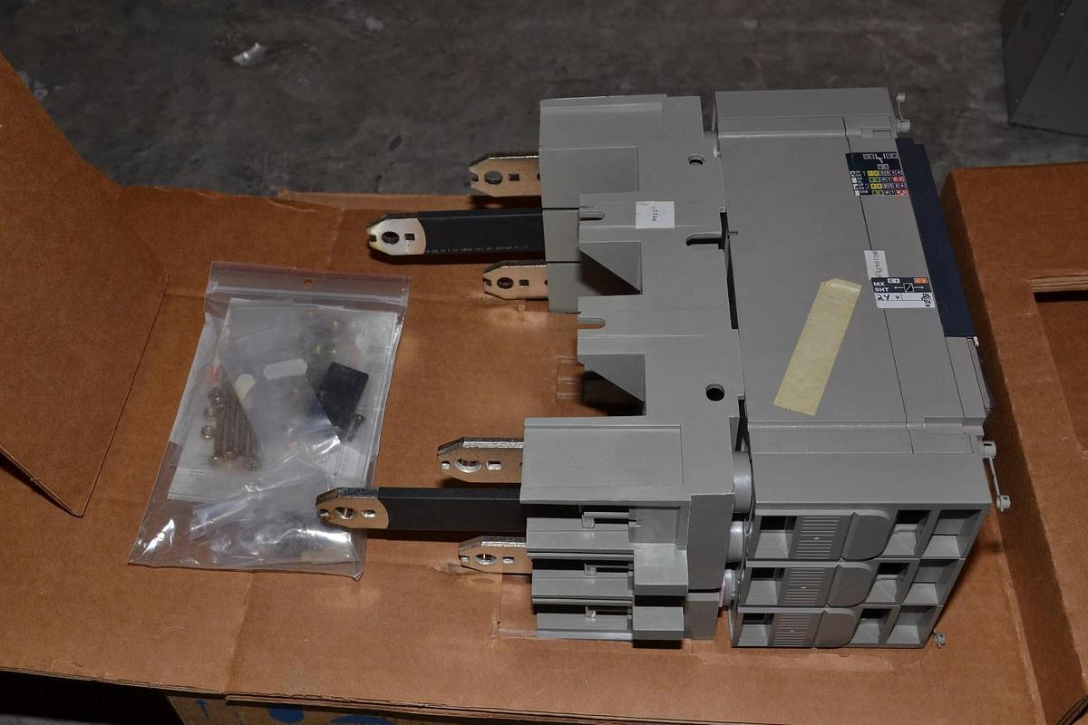 New MERLIN GERIN NJHN36000S60ABSO NSJ600a breaker 600  600A 600AMP 600 AMP