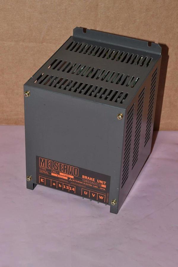 Mitsubishi Electric Melservo Brake Unit DBU-7000 DBU-7K DBU7000 TD850A001G57 NEW