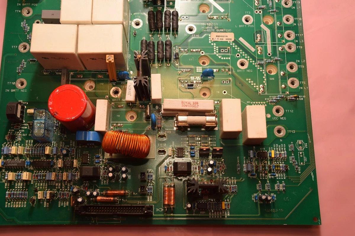 Used NEWAVE SA POWERWARE EXIDE NW4021A NW4021 A  CH-6572 E28/02 BOARD CARD