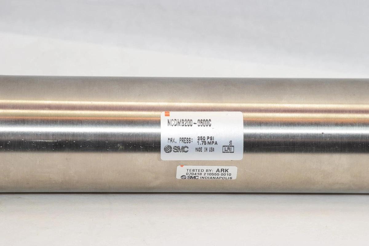 (NEW) SMC NCDMB200-0600C 250psi Pneumatic Air Cylinder