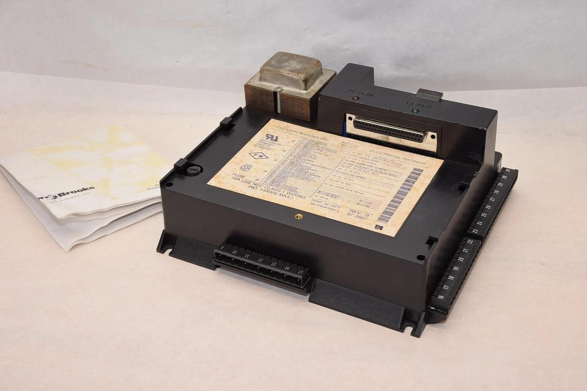 Used CLEAVER BROOKS 833-2415 120Vac Chassis Module