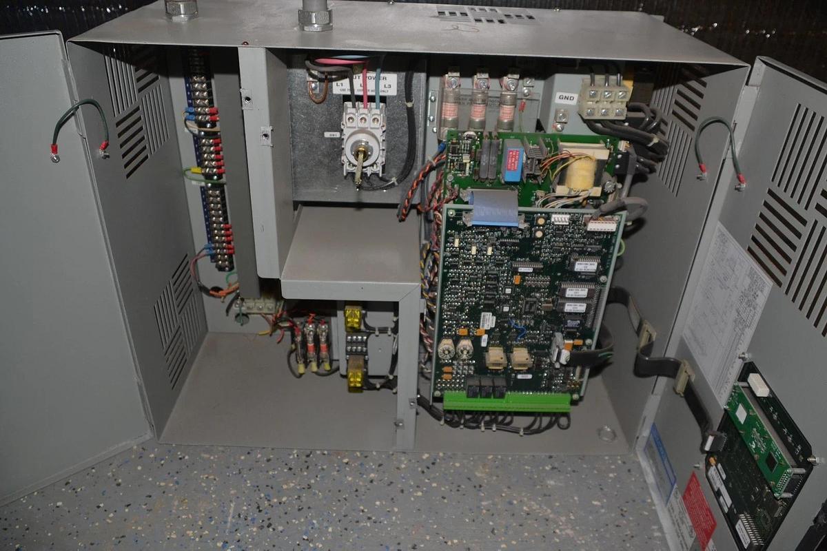 Used ROBICON 10HP AC DRIVE ID-454GT 3PH 460V 457E52.00