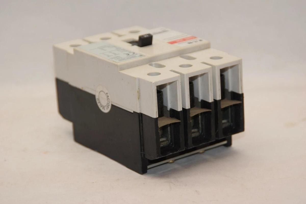 Used EATON GWF 25K GWF25K 16A 16 Amp 16 A 600Vac 3 Pole Circuit Breaker