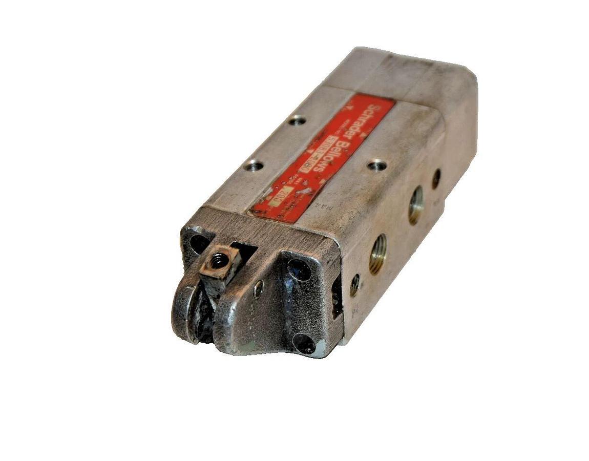 Used SCHRADER BELLOWS Lever Operated Air control Valve  53083-2000 53083 2000