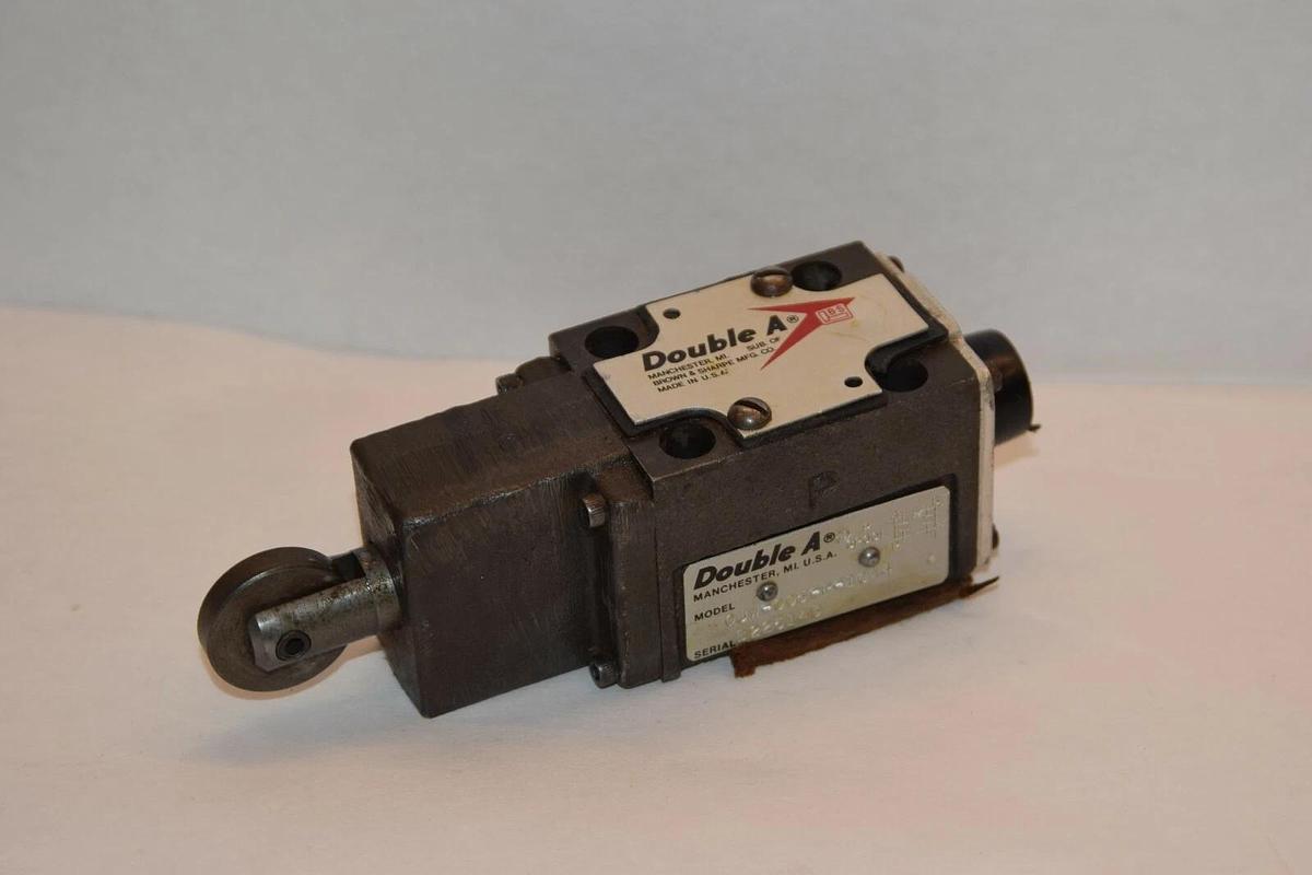 Used DOUBLE A QJW-005-P-10A4 DIRECTIONAL HYDRAULIC VALVE
