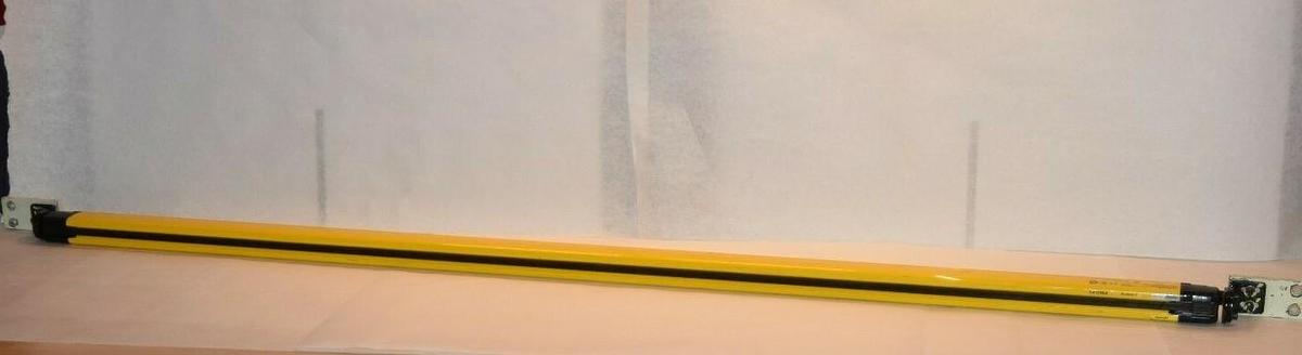 Used Keyence Light Curtain Receiver GL-R64H-R 1260mm  GLR64HR