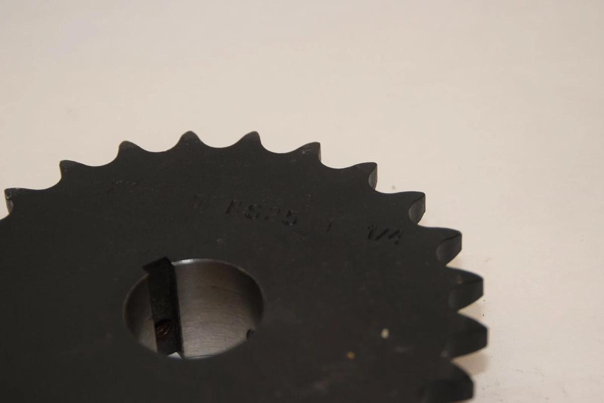 (NEW) MARTIN 50BS25 1 1/4 1-1/4" Bore 25 Teeth Sprocket
