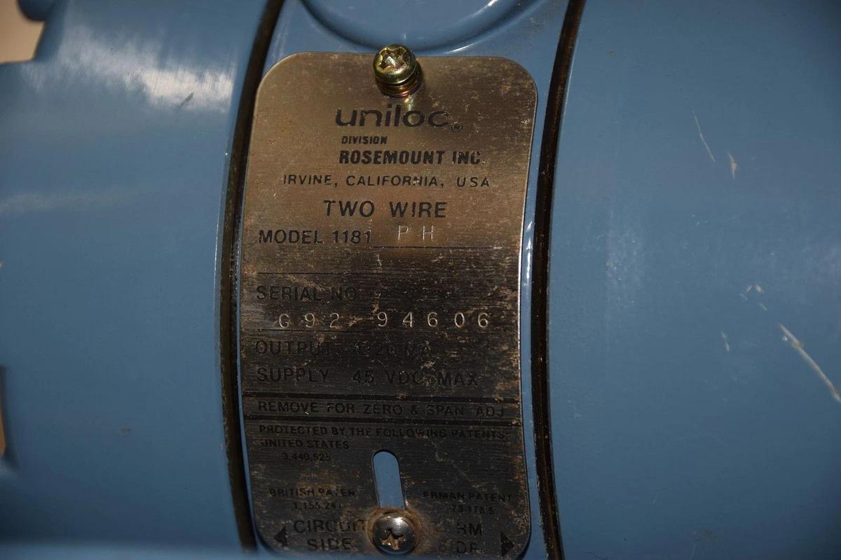 Rosemount ( 0-14 PH ) 1181PH Two Wire Transmitter 1181 Lcd RTO 23122-00 (New)