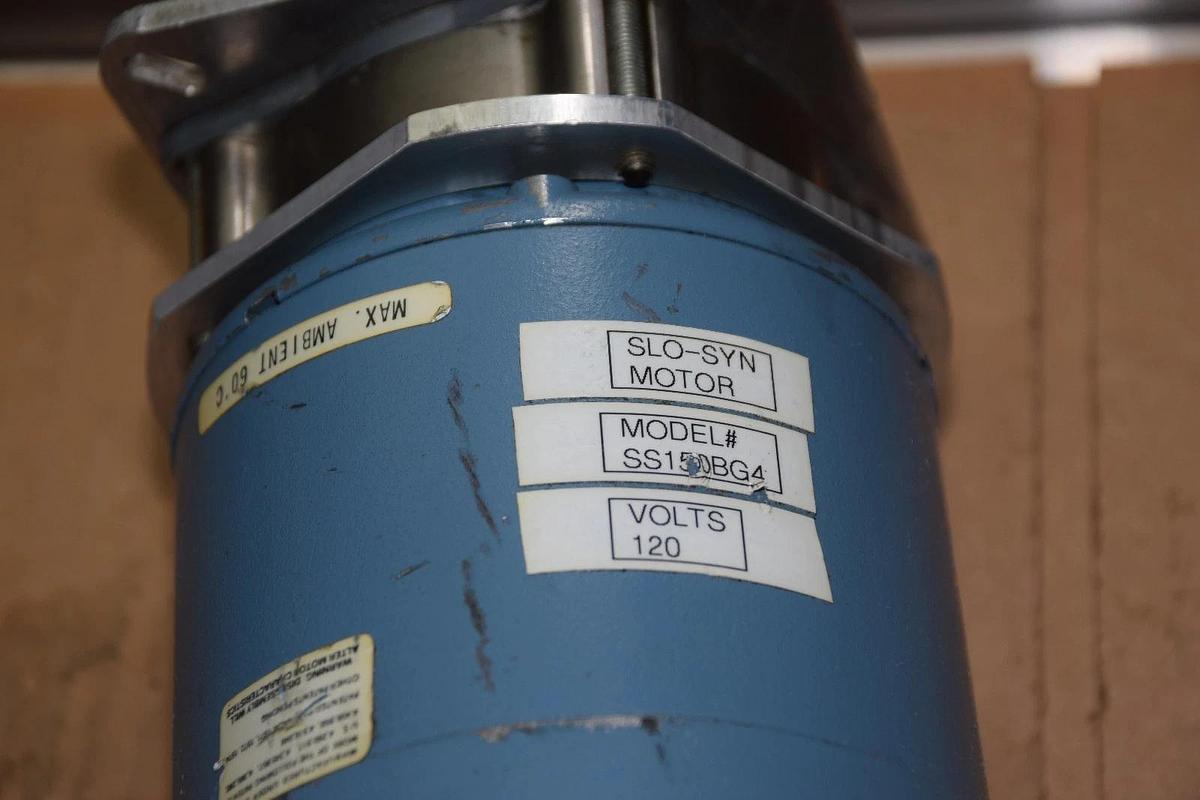 Used SUPERIOR ELECTRIC SLO-SYN SS150-BG4 SS150BG4 120V