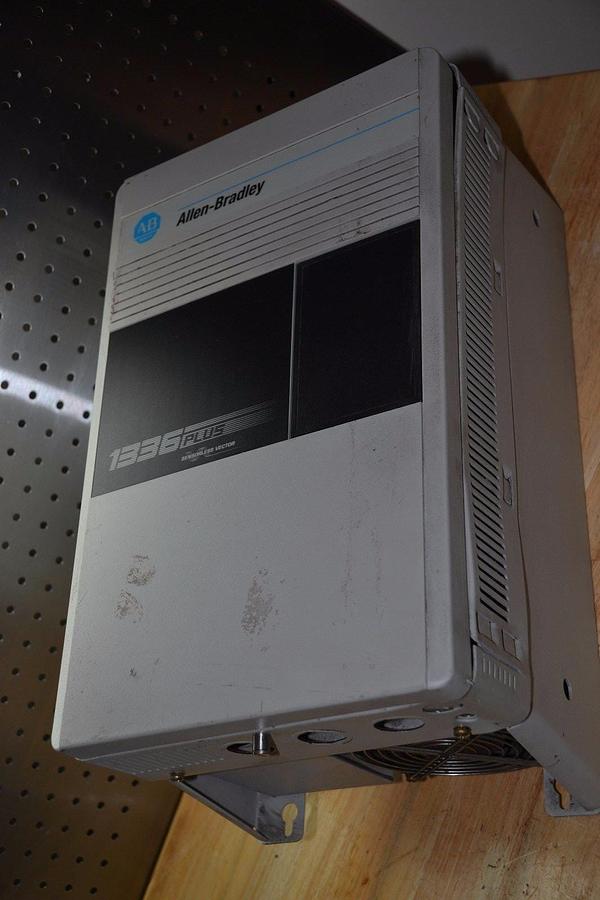 Used ALLEN BRADLEY1336S-B010-AA-EN4-HA2-L5 380-480V 1336 PLUS DRIVE