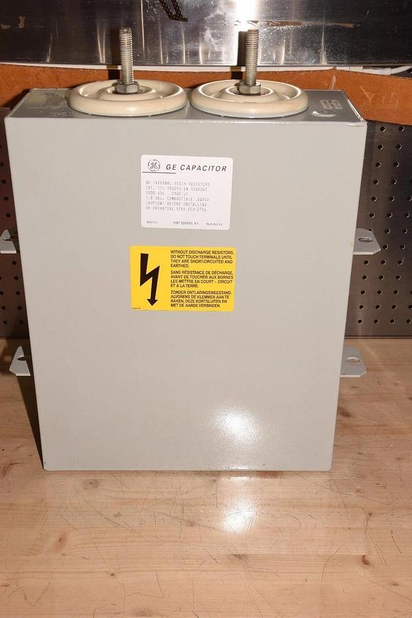 Used GE Capacitor, 17L 1000TH, 2000 VDC, 2160 UF, 2160UF, 17 L, W/ liquid DIelektrol