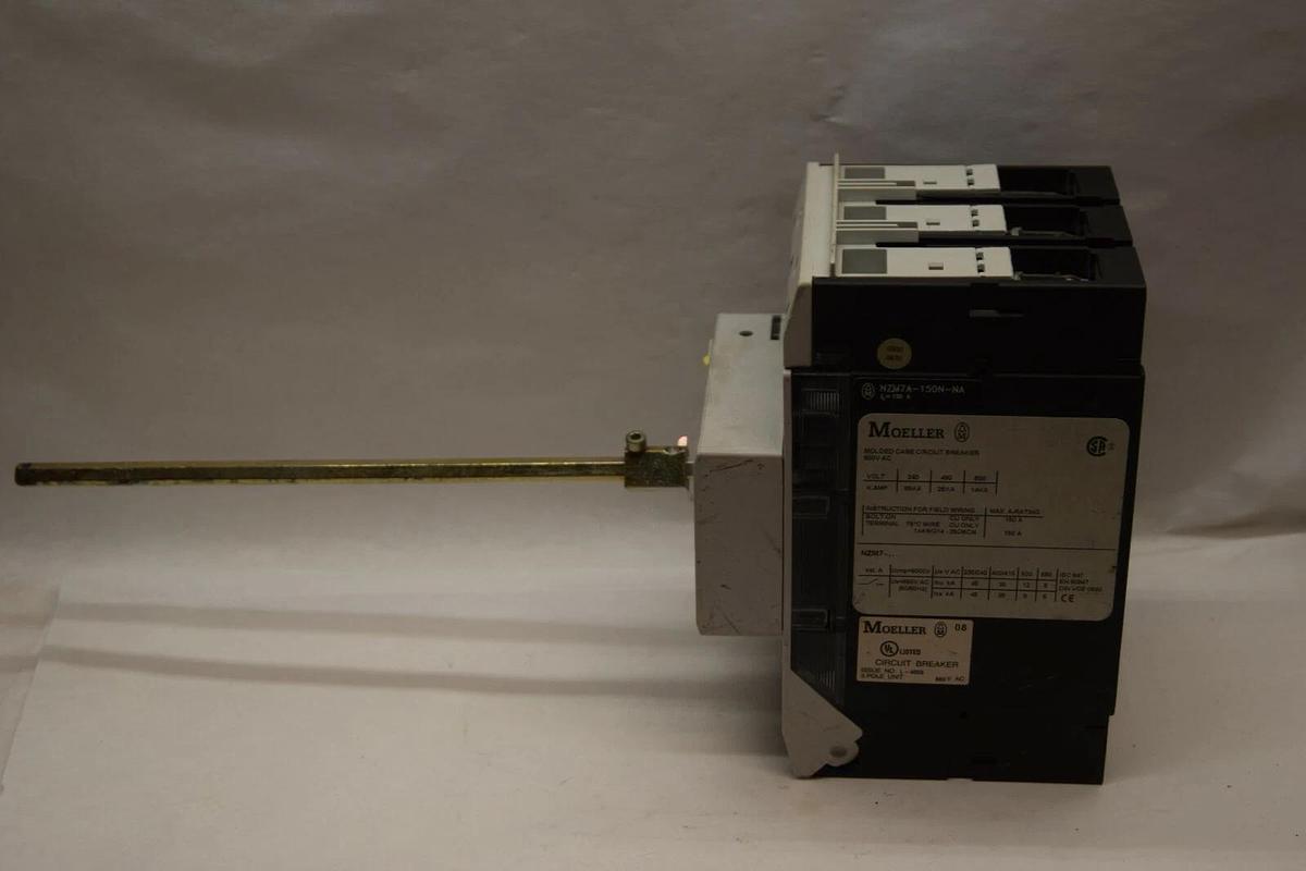 Used KLOCKNER MOELLER Breaker NZM7A-150N-NA 150A 150 Amp A w/ DAOV-NZM7