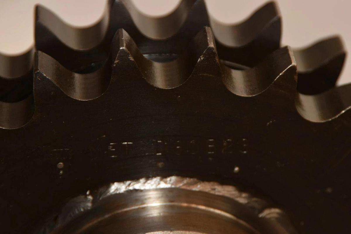 (NEW) MARTIN D80B23 23 Teeth 2-1/4" Bore Double Row Sprocket