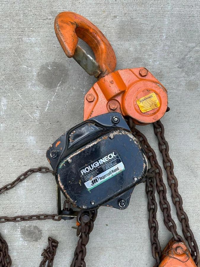 Used Ingersoll Rand Roughneck 8 TON Rigging Hoist W/ 20' LIFT CHAIN HOIST VL2-080 20'