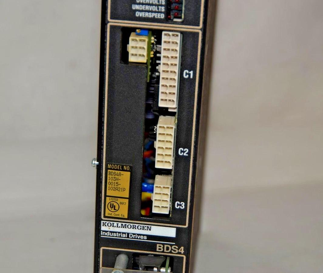 Used KOLLMORGEN Servo Drive BDS4A-103H-0015-102A21P Input 140Vdc Output 115Vac