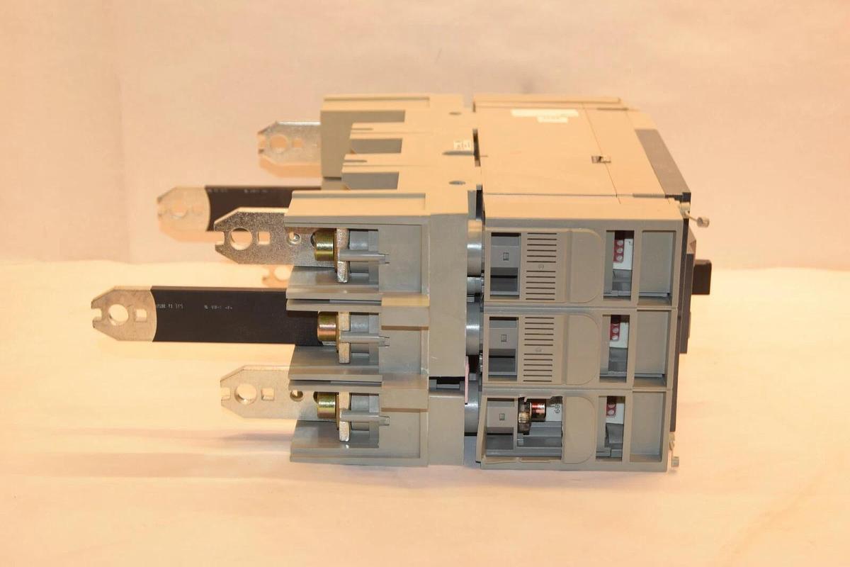 (NEW) MERLIN GERIN NSJ600a breaker  NJHN36000S60ABSO 600  600 A 600AMP 600 AMP