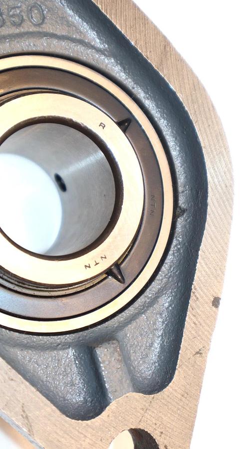 Boston Gear A-UC207-104 , 1-1/4" 2 Hole Flanged Bearing (New)