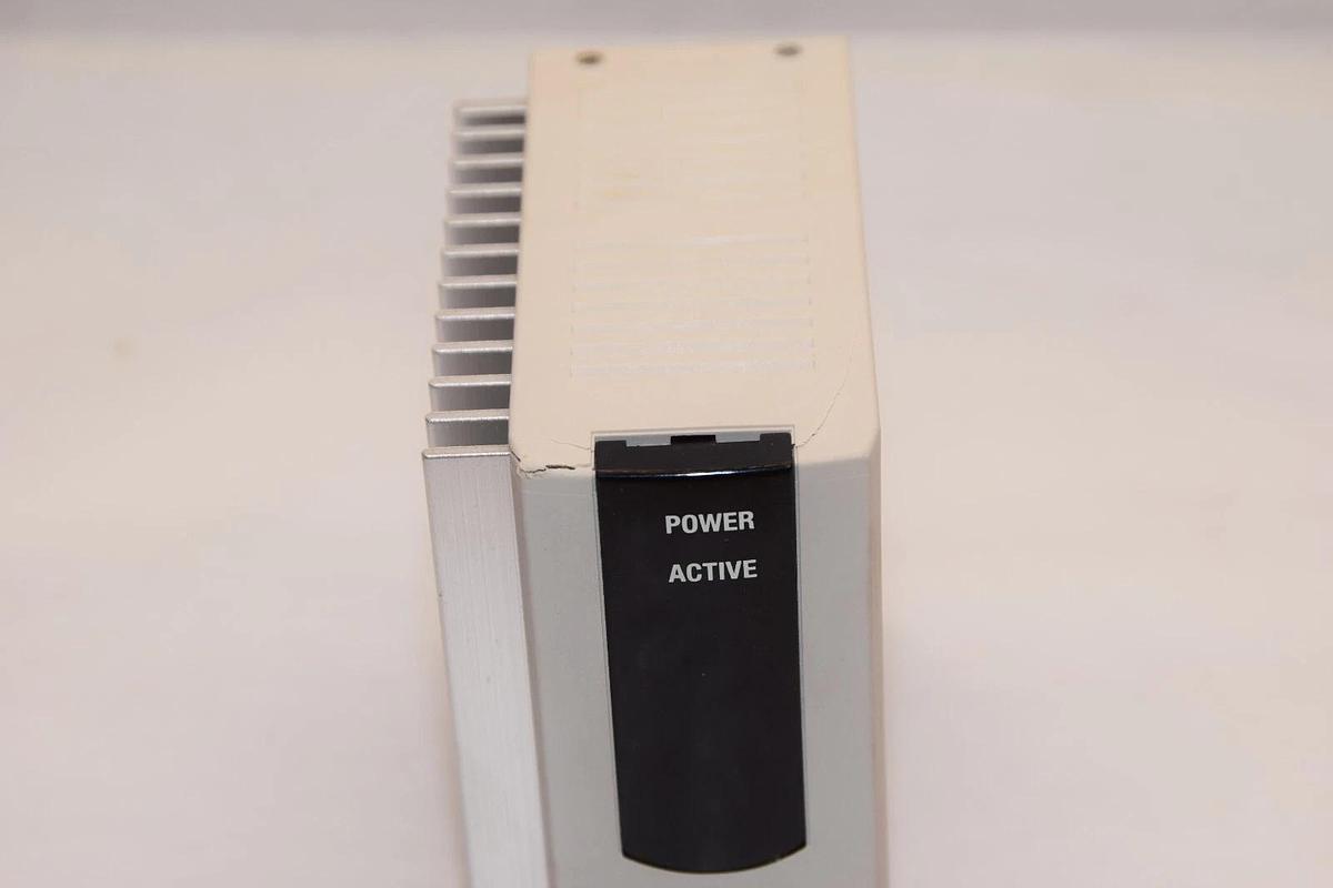 (NEW) SMC LC7R-K31AE1-X273 Regenerative Absorption Unit *Crack Case*