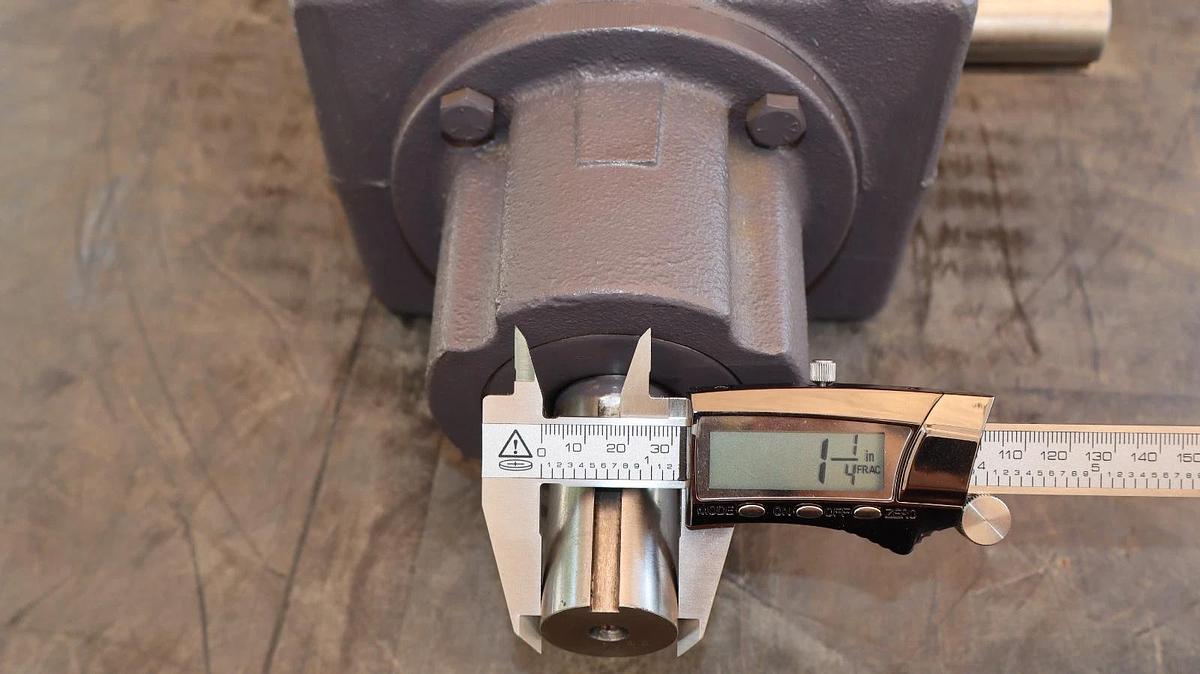 Refurbished BROWNING Bevel GEAR BOX SPEED REDUCER 12HSB1-SF10 Ratio 1:1 90 Degree (Refurb)