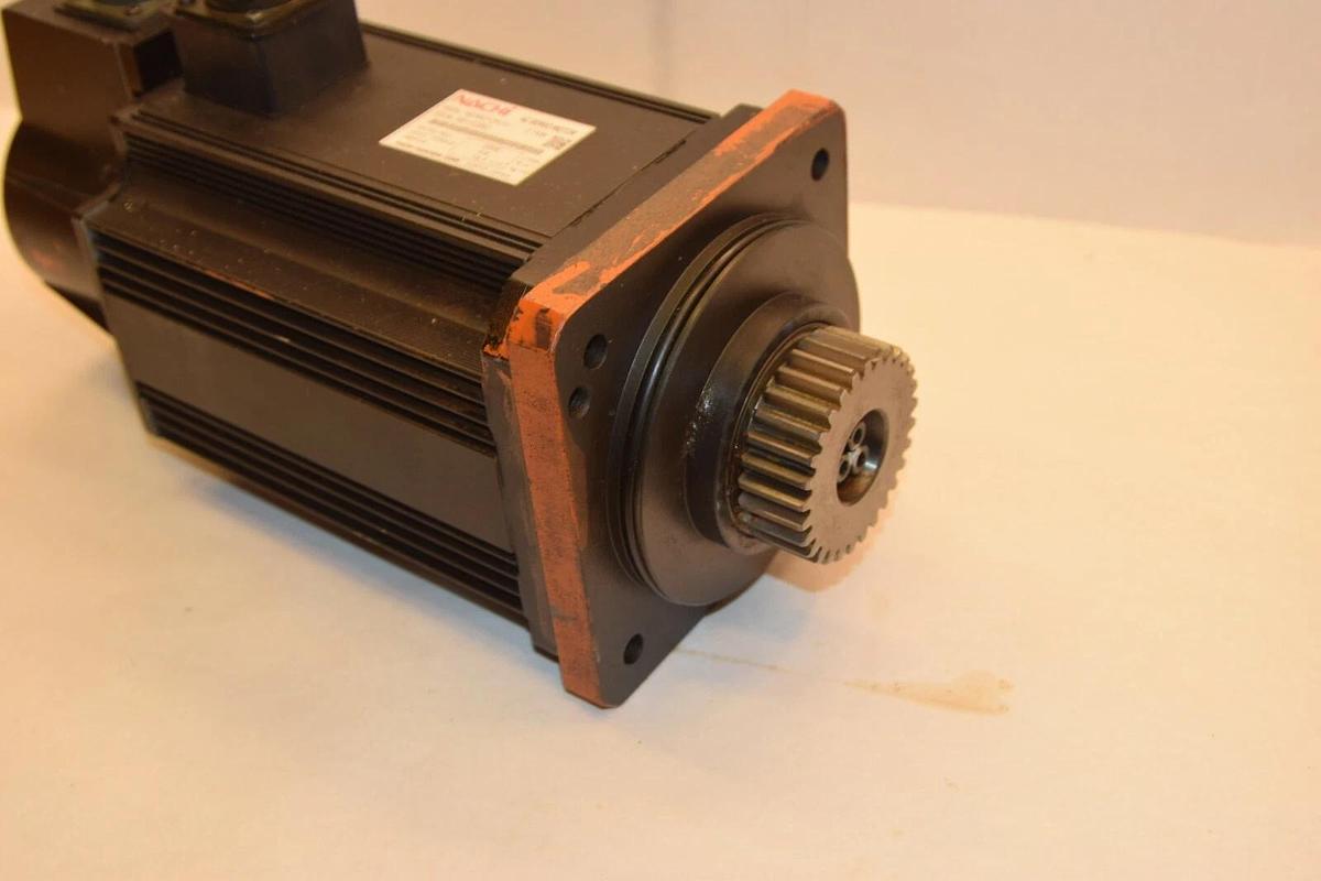 Used Nachi AC Servo Motor MDM212H1V  2.1KW  2000RPM 9.8 NM