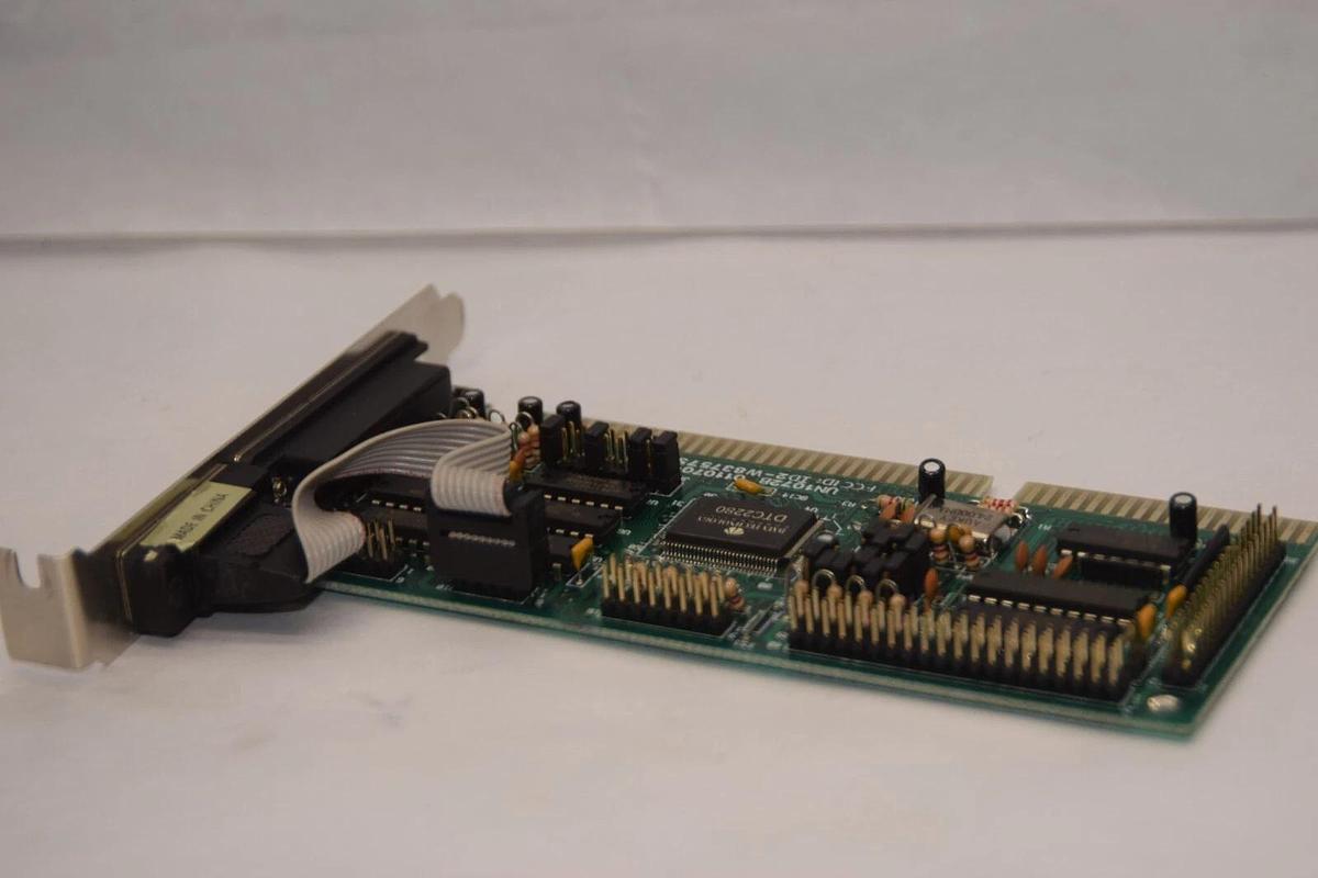 Used WINBOND ID2-W83757S , UN1072B 011070-2 Circuit Board Card