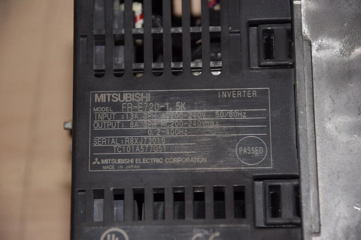 Used Mitsubishi Drive, FR-E720-1.5K FRE72015K Inverter 8A 3PH AC200-240V 0.2-400Mhz