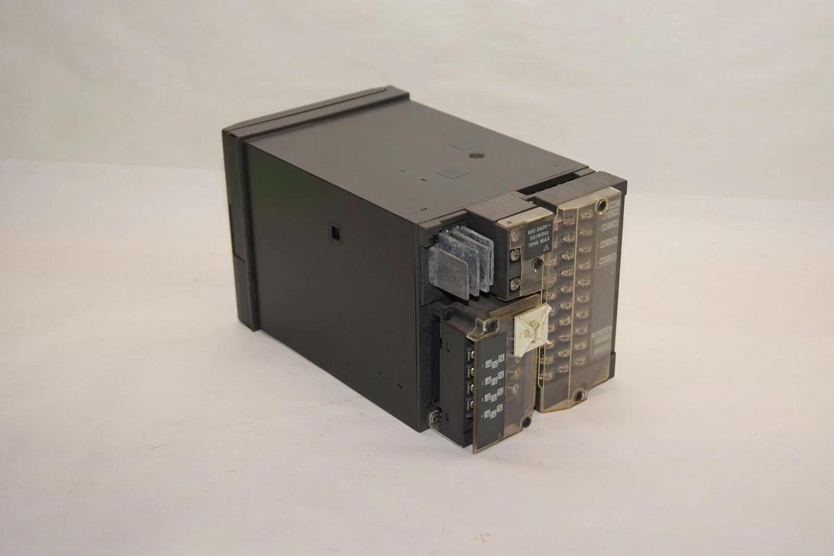 Used JOHNSON YOKOGAWA 436004 100-240Vac 50/60Hz Data Chart Recorder