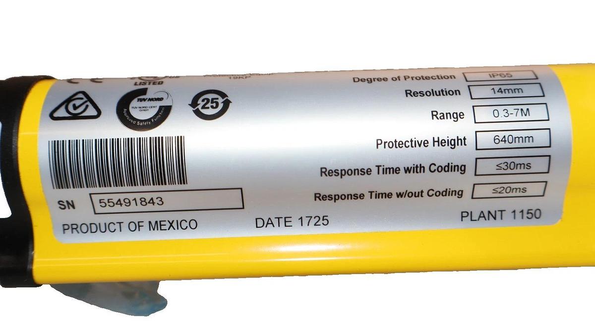 Allen Bradley Guardmaster Safety Light Curtain RECEIVER 440L-R4J0640YD (New)