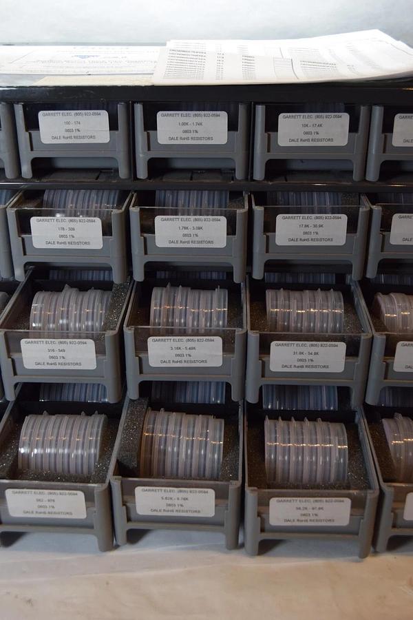 Lot 20 Drawer GARRETT VISHAY DALE CRCW0603 0603 SM Suface Mount 1% Resistor Kit