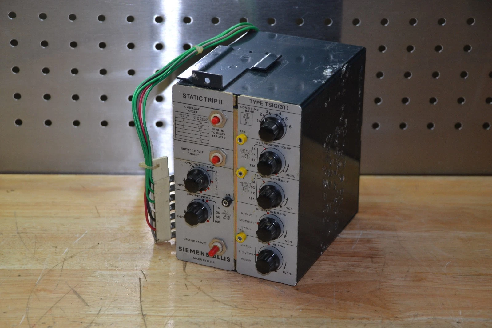 Used SIEMENS - ALLIS TSIG(3T) 86061168 STATIC TRIP II   ALLIS TSIG 3T
