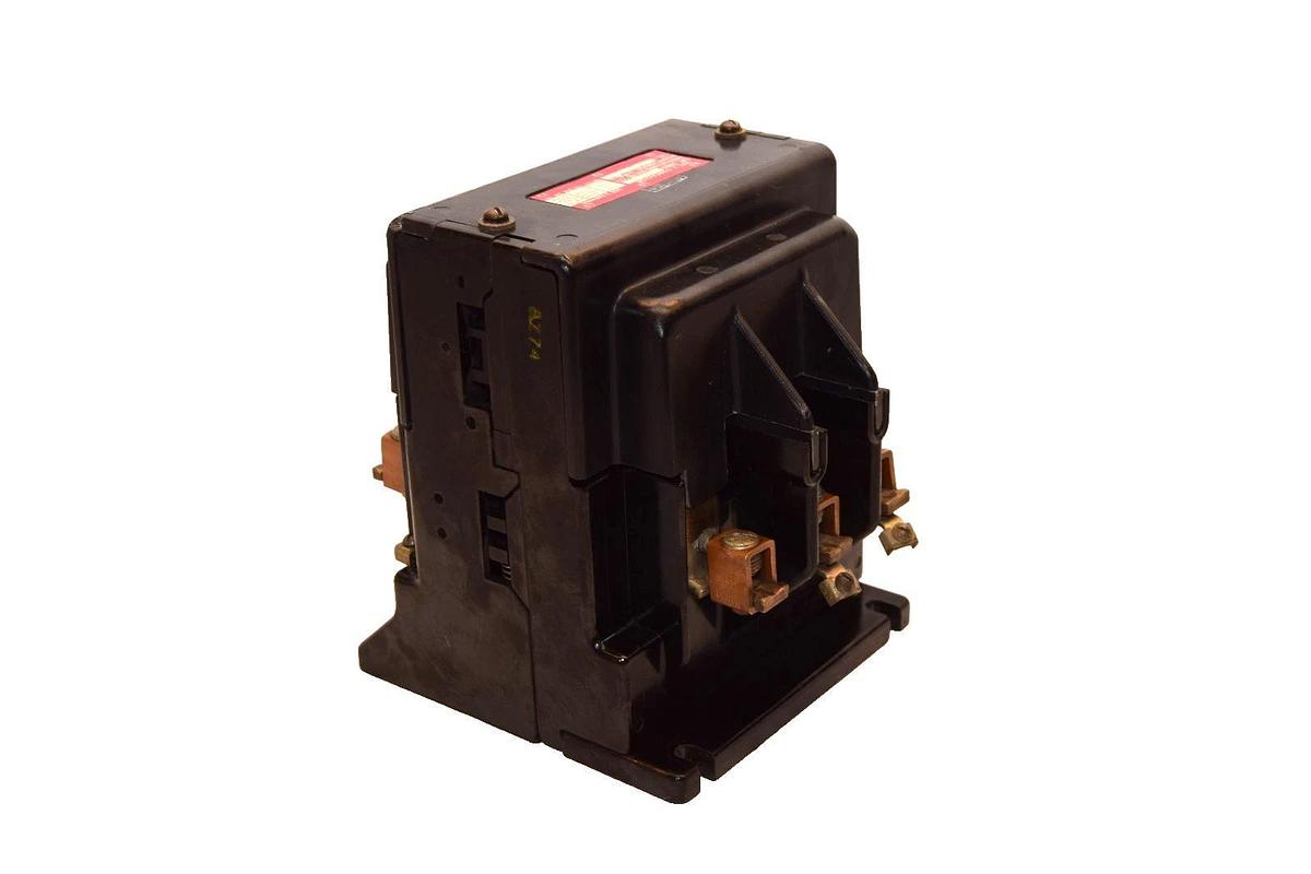 Used Ward Leonard Electric 5003-3001-11 , 5003300111 Size 3 110/120V Coil Contactor