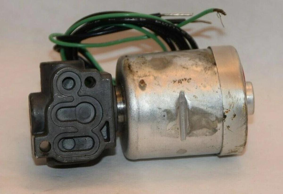 (NEW) NUMATICS 226-401B 24Vdc 6W Solenoid Valve W/ 12SXD352B Control Valve