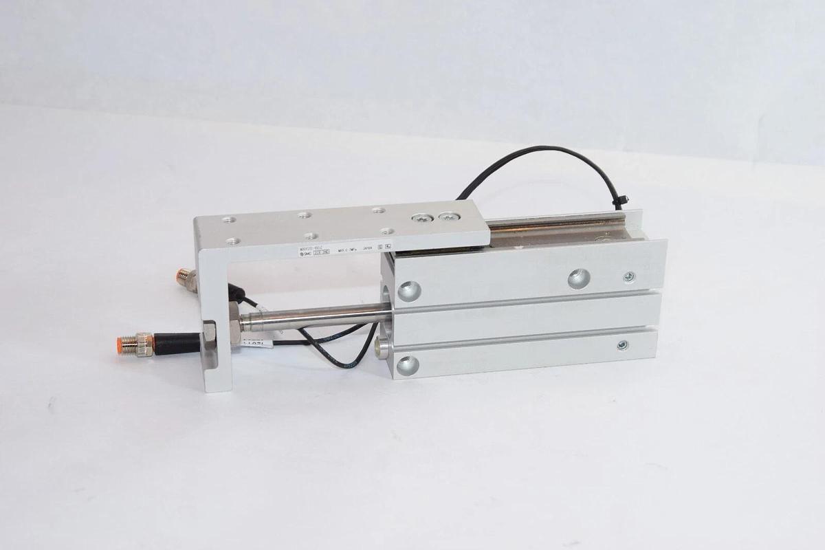 Used SMC MXH20-60Z MXH2060Z 0.7MPa Precision Slide Cylinder