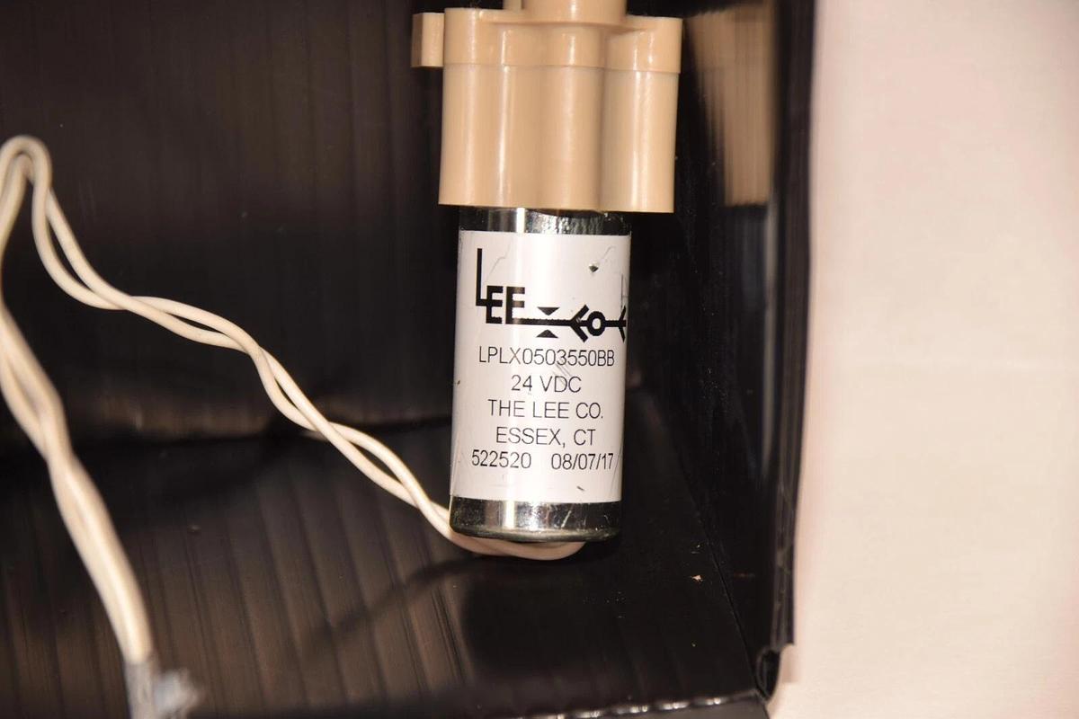 Used THE LEE CO. LPLX0503550BB 24Vdc Micro Diaphragm Water Pump