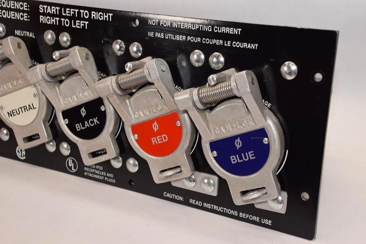Crouse-Hinds Eaton Posi-Lok Panel E0400 Series 400a 600v 6 receptacle