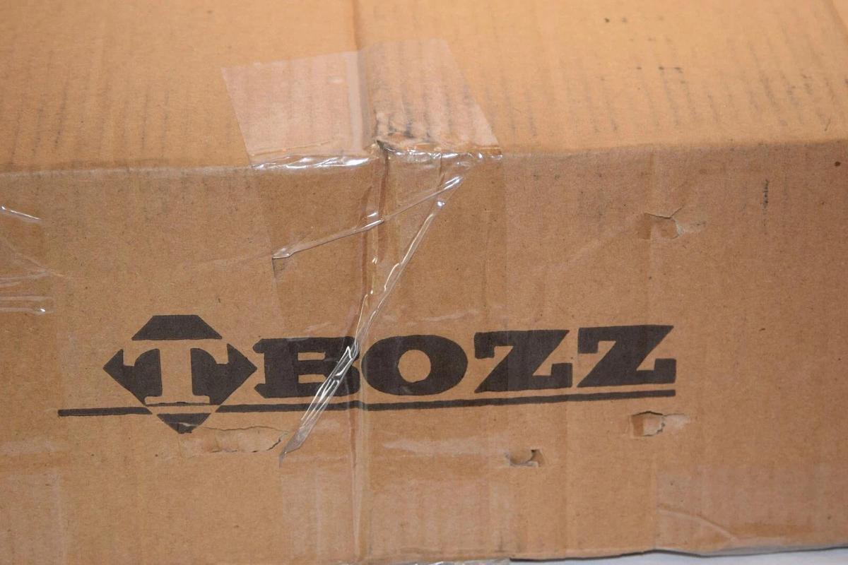 (NEW) BOZZ X002BM63VB Black 2 Bolt 30" Mudflap Hanger