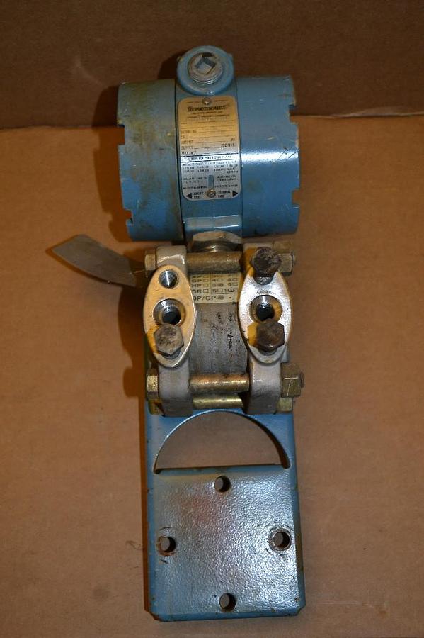 Used ROSEMOUNT PRESSURE TRANSMITTER 1151DP5E22T0085B3 2000