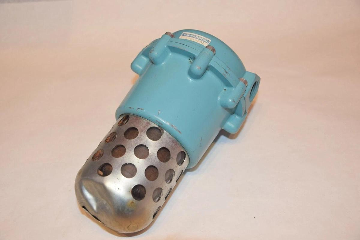 Used WILKERSON F21-04-000 F2104000 1/2" AIR FILTER