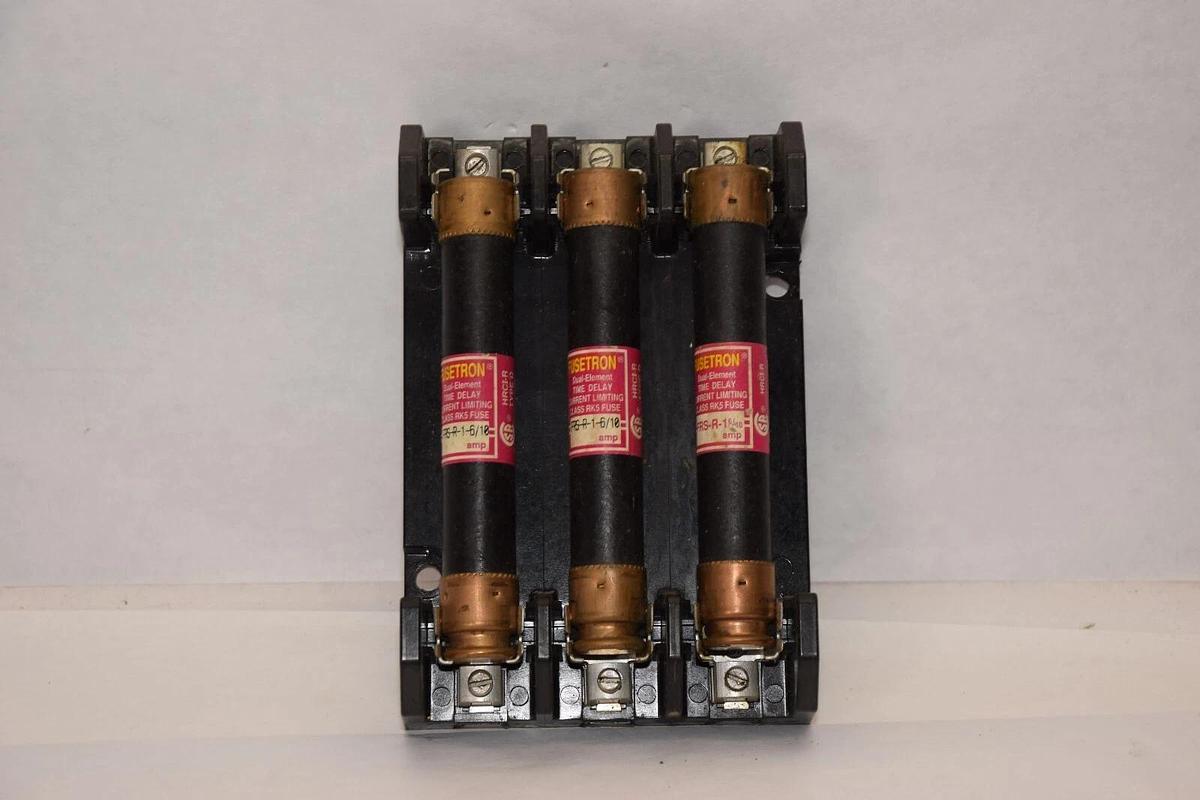 Used (Lot 2) MARATHON 6F30A3B 600V 30A Fuse Holder With Fusetron FRS-R-1-6/10 Fuse