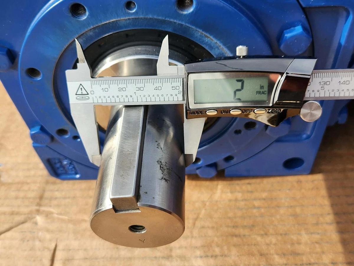 Sumitomo LHUJ-4A125LK-Y2-16 Drive Gear Reducer Ratio 16:1  1750 RPM, 14.8 HP