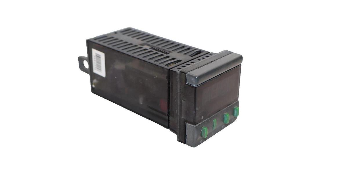 Used CAL 912.13C , WD7839-001 , 115V 3Amp Series 9000 Temperature Controller