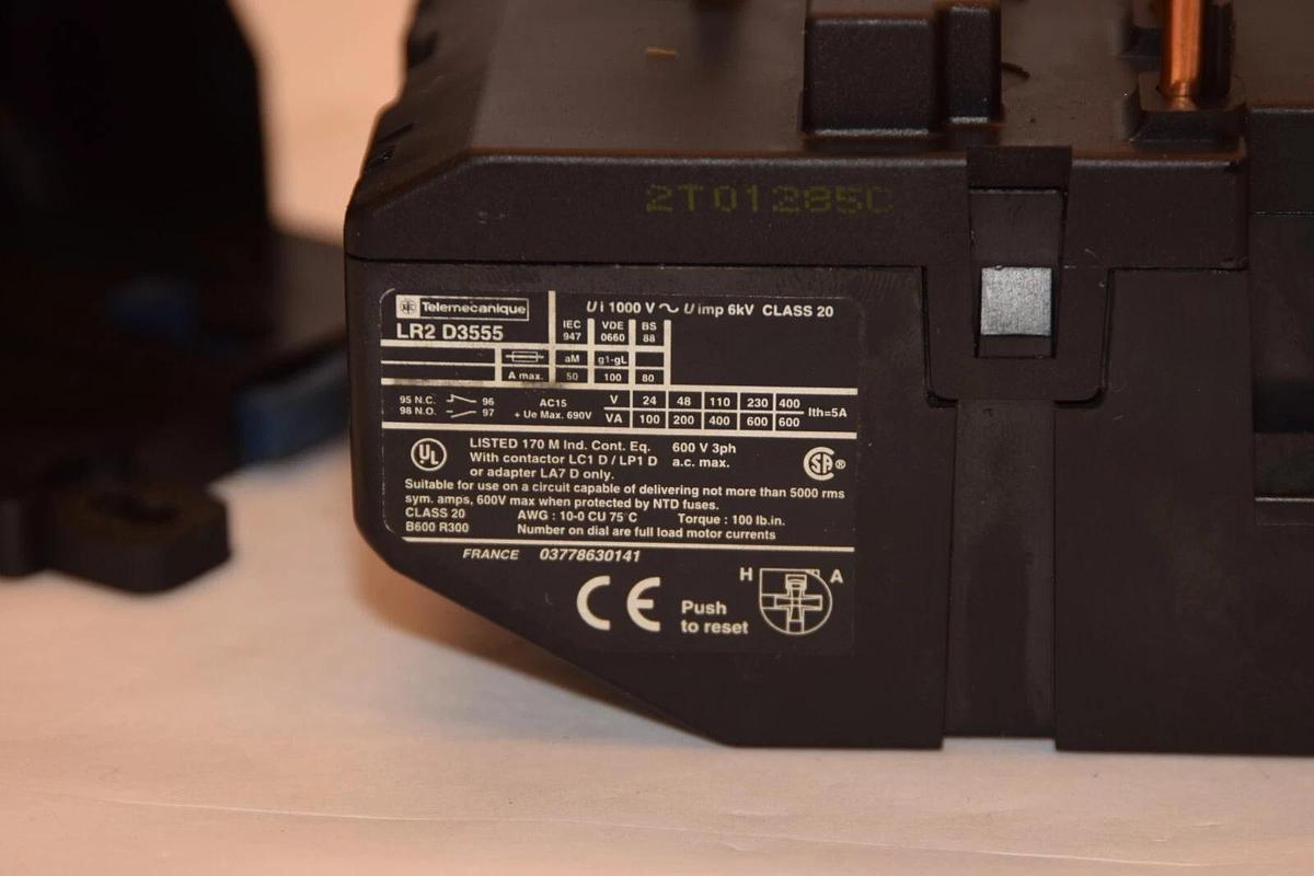Used TELEMECANIQUE LA7-D3064 Adapter Terminal Block With LR2D35 30-40A Overload Relay