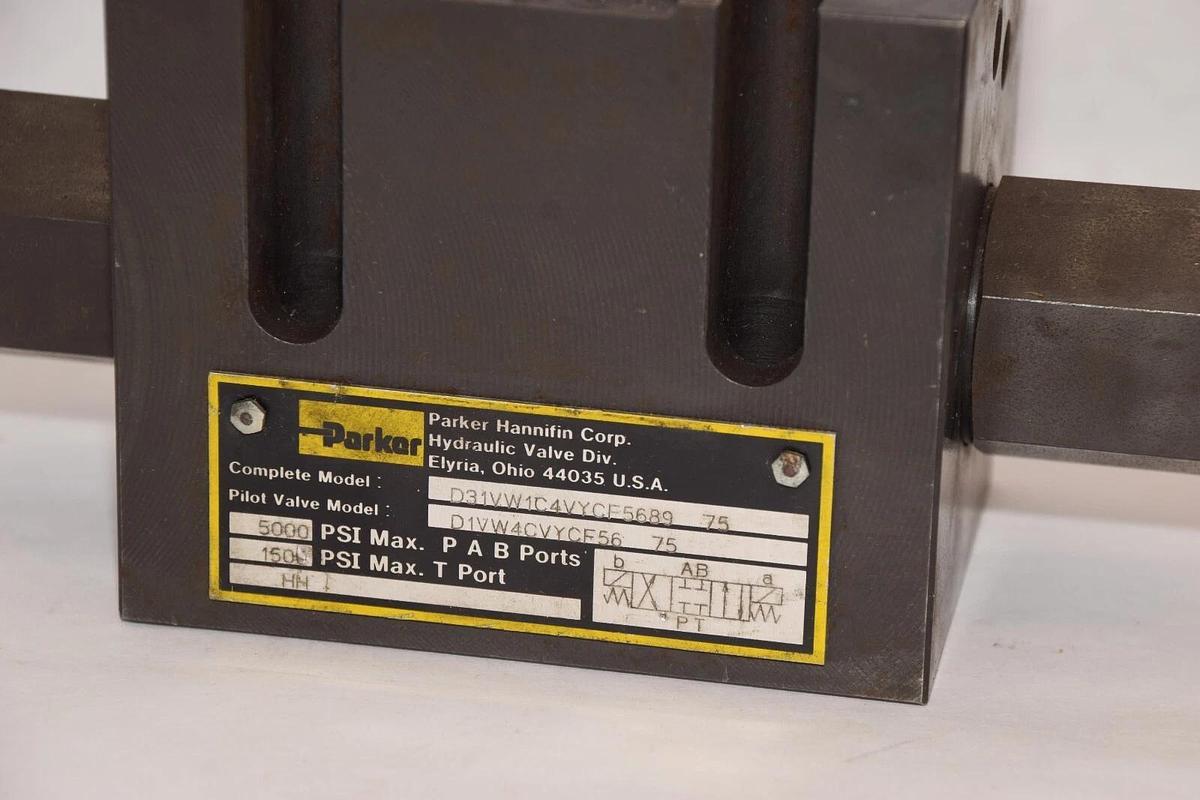 (NEW) PARKER D31VW1C4VYCF5689 75 , D1VW4CVYCF56 75 Hydraulic Valve