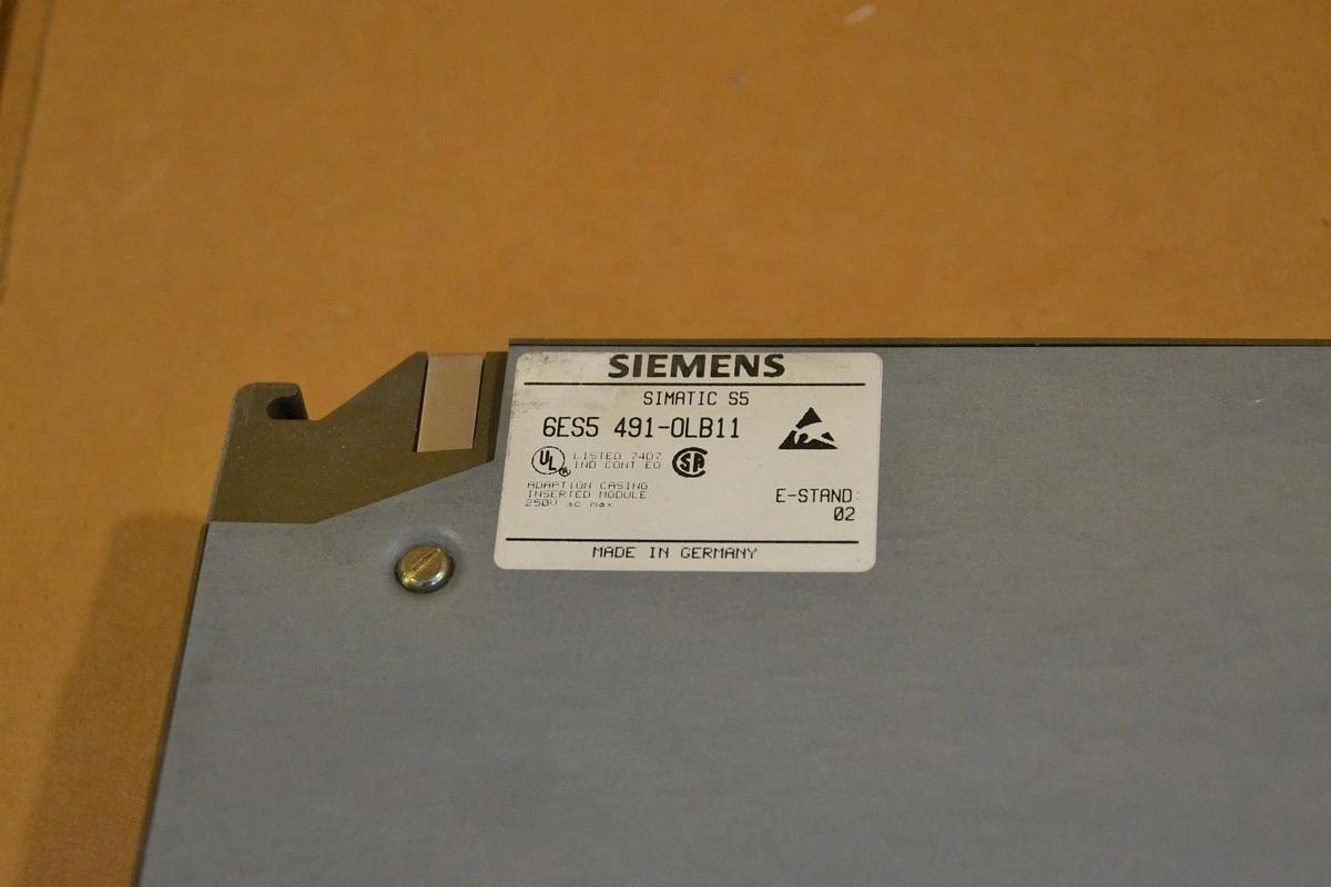 Used Siemens WF707 6FM1707-3AA10 Cam Controller Module in 6ES5 491-0LB11 Case