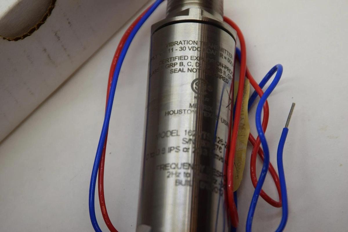 New, METRIX VIBRATION Transmitter 162VTS-126-2-4-5-0-0, 126: 0.8 IPS