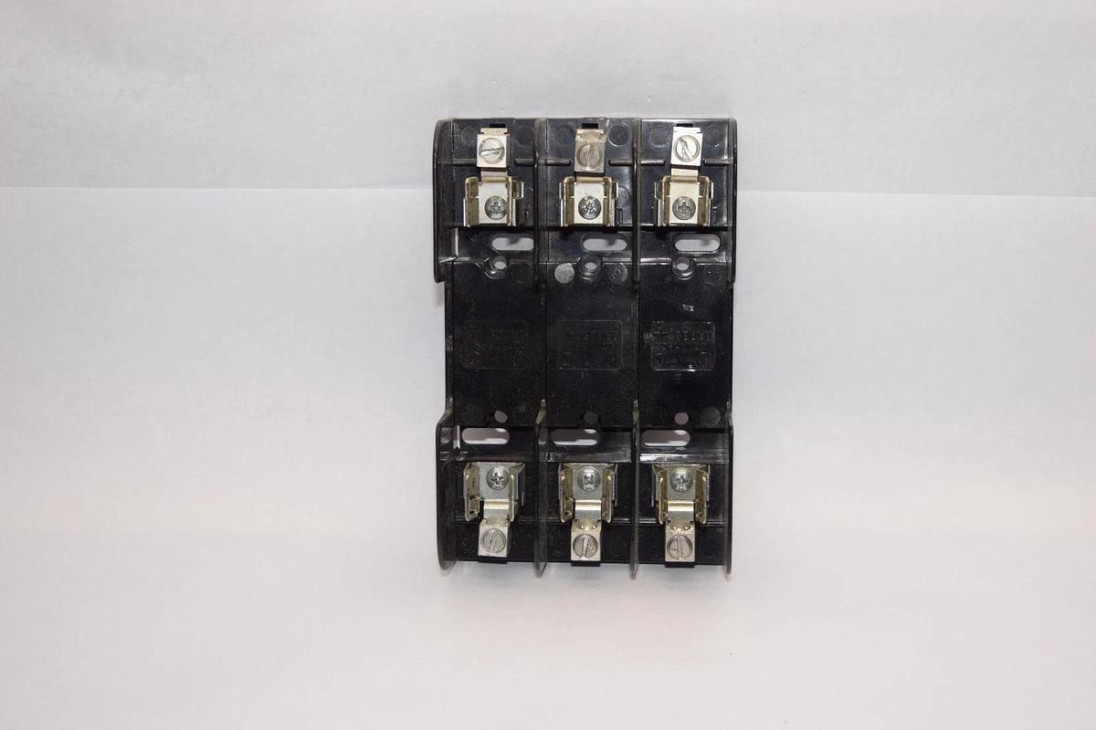 Used (Lot of 6) GOULD SHAWMUT 60308 600V 30A Fuse Holder