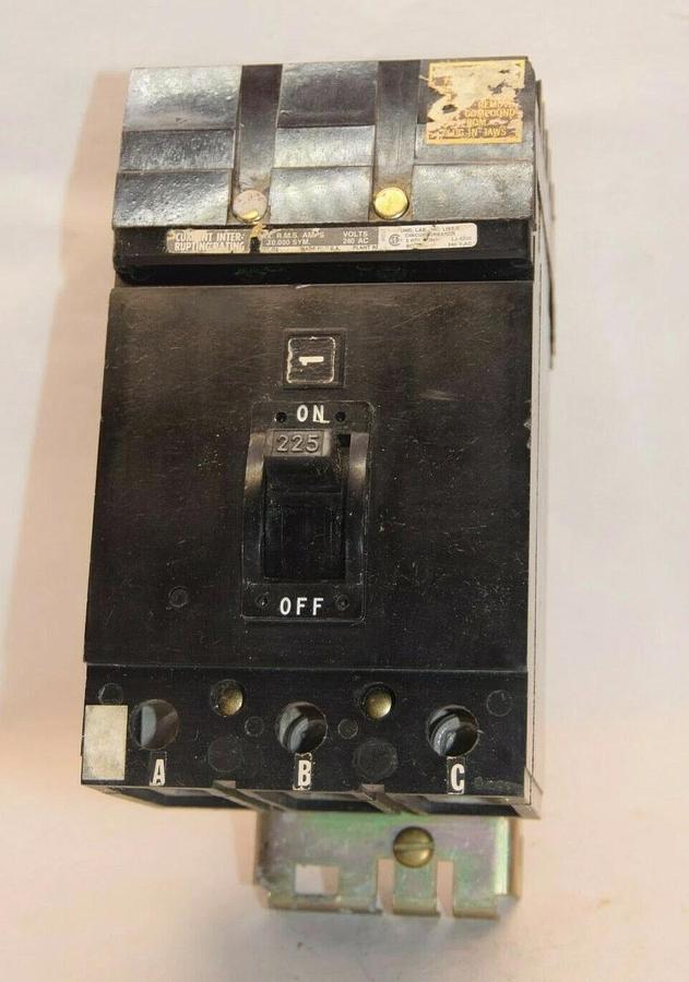 Used SQUARE D KAL362251021 225A 225 Amp 225 A 3P LJ-9209 Breaker *Missing 1 Lug*