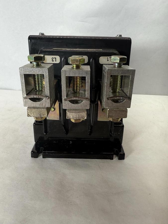 New, JOSLYN CLARK  Contactor  5DP9-9009-11, 120V Coil, 320A, 3 Pole, 5DP9900911